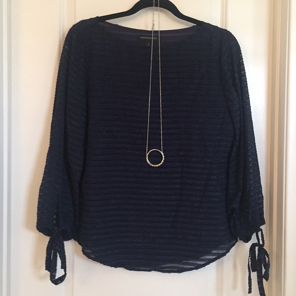 Banana Republic navy tie sleeve shirt